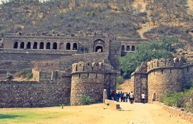Bhangarh Fort- The most haunted place in India