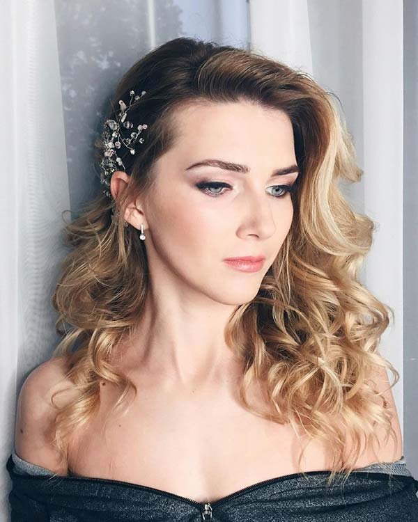 Beautiful Side Curls with Hair Accessories